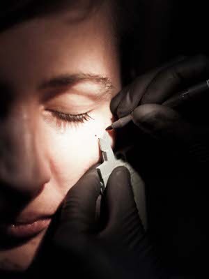 Piercings und Dermal Anchor von TATsache Tattoo Tübingen